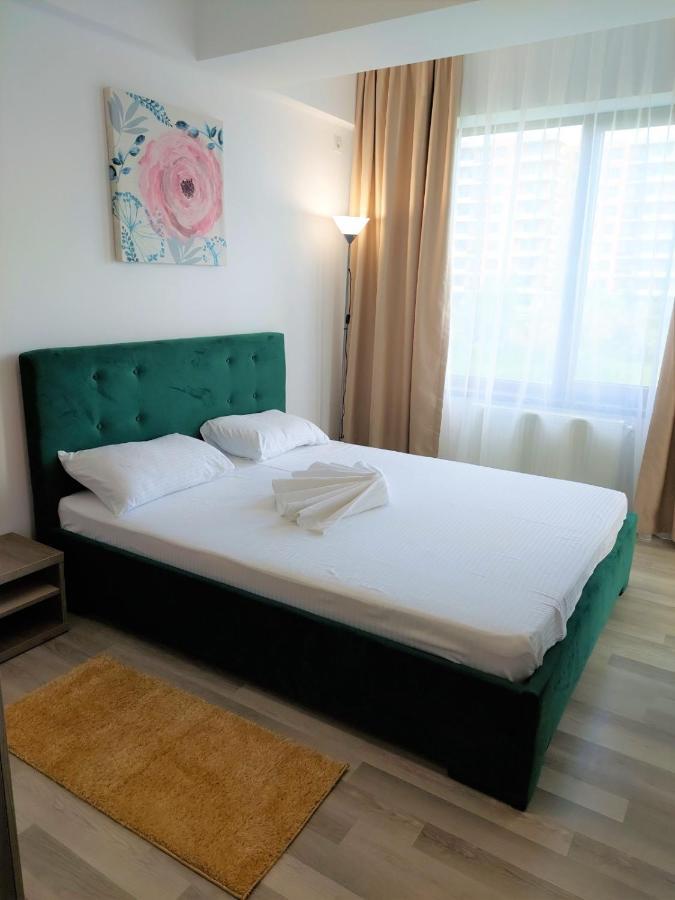 North Club Apartments Мамая Екстериор снимка